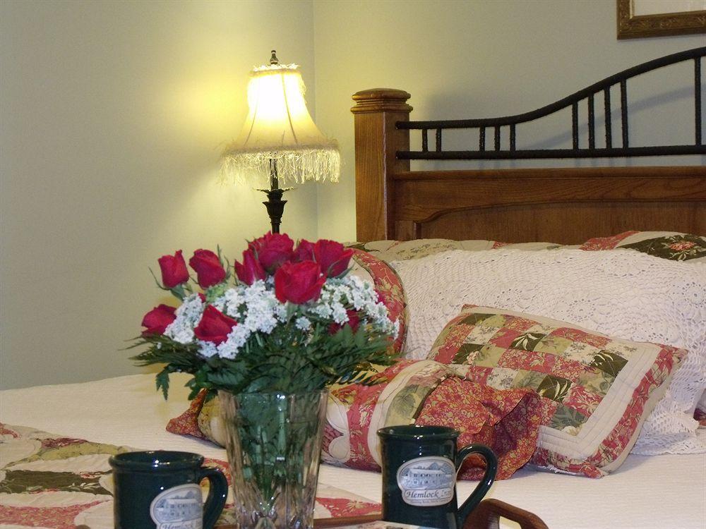 Hemlock Inn Blowing Rock Esterno foto