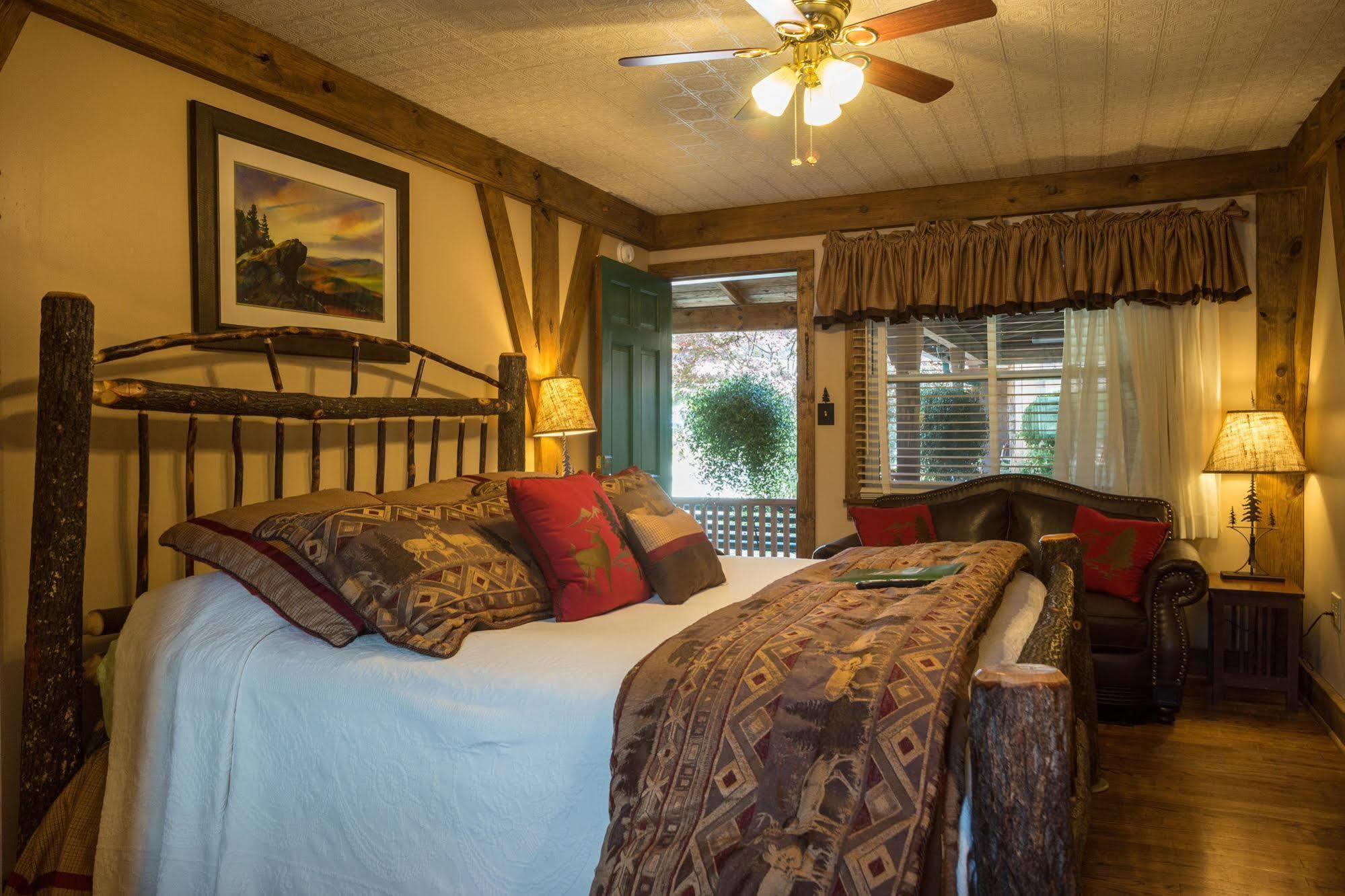 Hemlock Inn Blowing Rock Esterno foto
