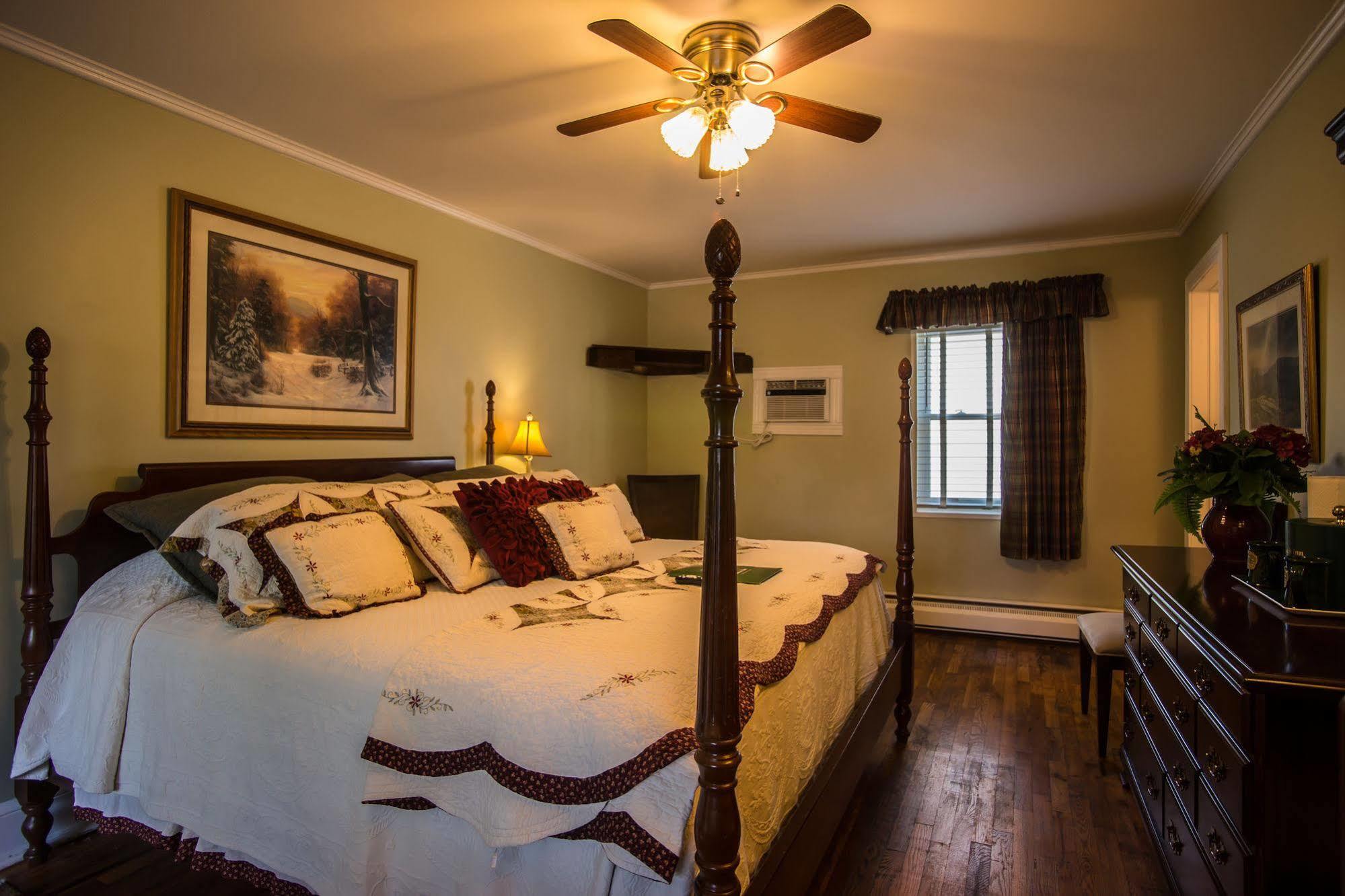 Hemlock Inn Blowing Rock Esterno foto